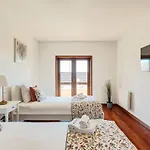 Holiday home With Jacuzzi & Garage By Hostwise