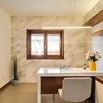 Holiday home With Jacuzzi & Garage By Hostwise
