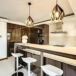 With Jacuzzi & Garage By Hostwise * Vila Cha (Porto)