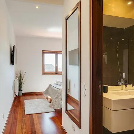 With Jacuzzi & Garage By Hostwise * Vila Cha (Porto)
