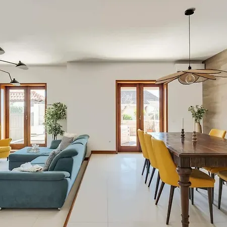 With Jacuzzi & Garage By Hostwise Holiday home Vila Cha (Porto)