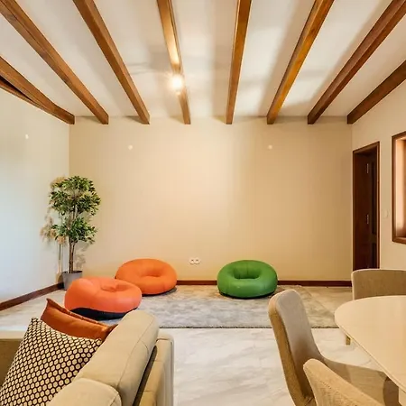 Holiday home With Jacuzzi & Garage By Hostwise