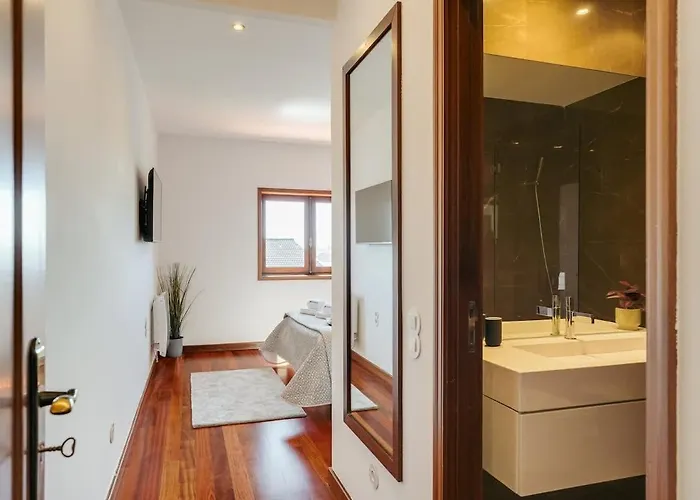 With Jacuzzi & Garage By Hostwise * Vila Cha (Porto)