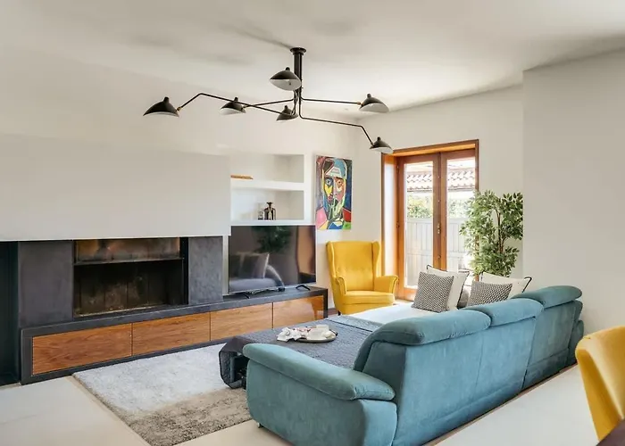 With Jacuzzi & Garage By Hostwise * Vila Cha (Porto)