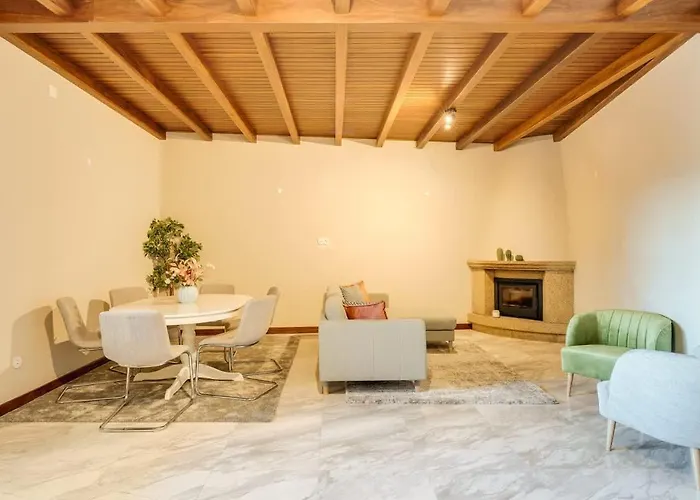 With Jacuzzi & Garage By Hostwise בית נופש