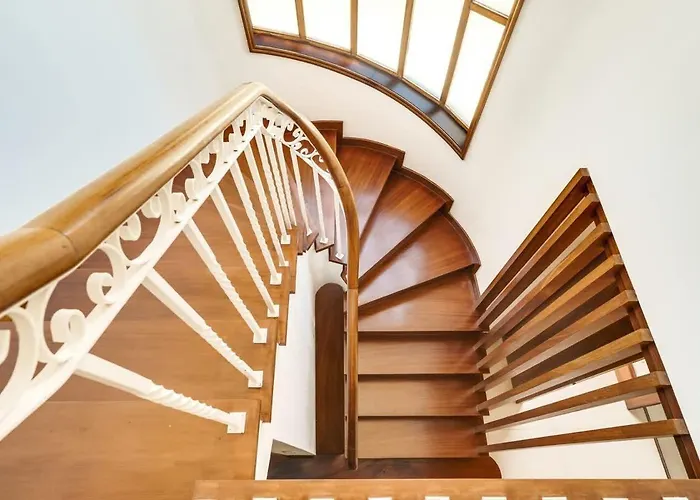 Hébergement de vacances With Jacuzzi & Garage By Hostwise *